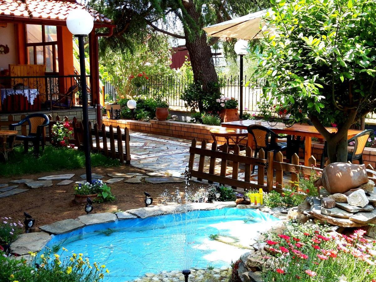 Handmade Peaceful Cozy House Near The Beach Nea Kallikrateia Esterno foto