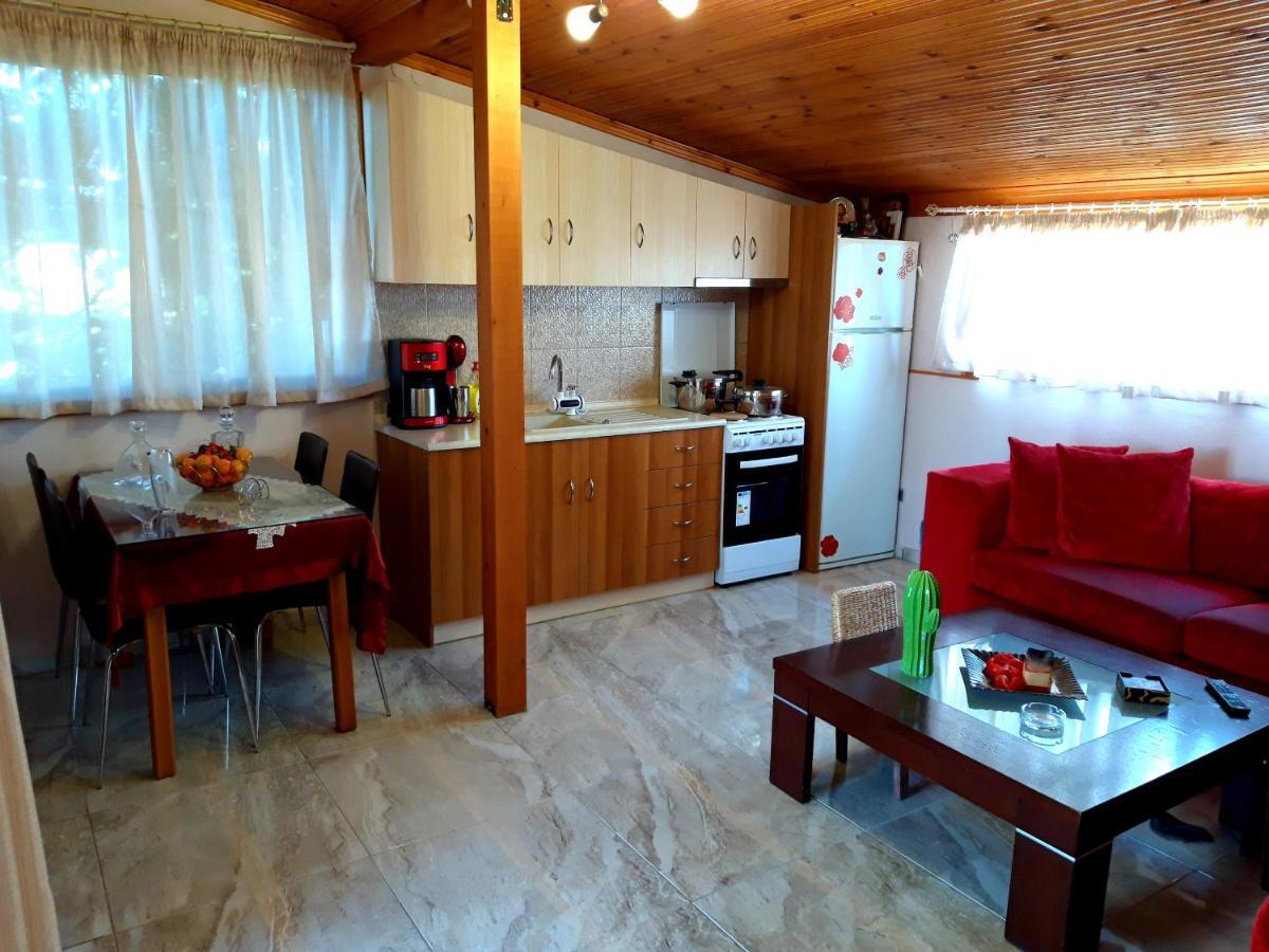 Handmade Peaceful Cozy House Near The Beach Nea Kallikrateia Esterno foto