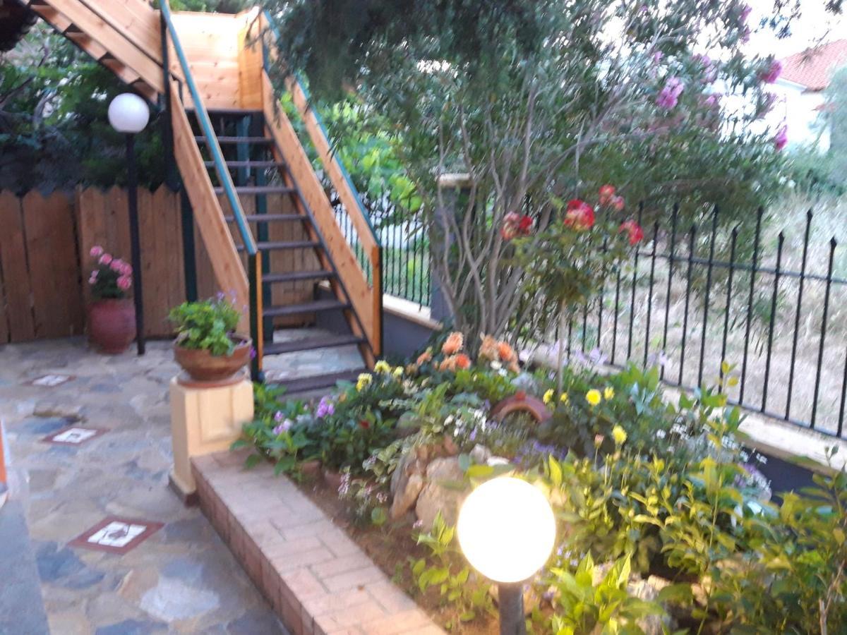 Handmade Peaceful Cozy House Near The Beach Nea Kallikrateia Esterno foto